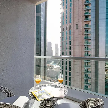 Nice 3 Bedrooms Apartment In Damac Maison Mall Street! Burj Khalifa View! 2 Minute Walk To Dubai Mall! Екстер'єр фото