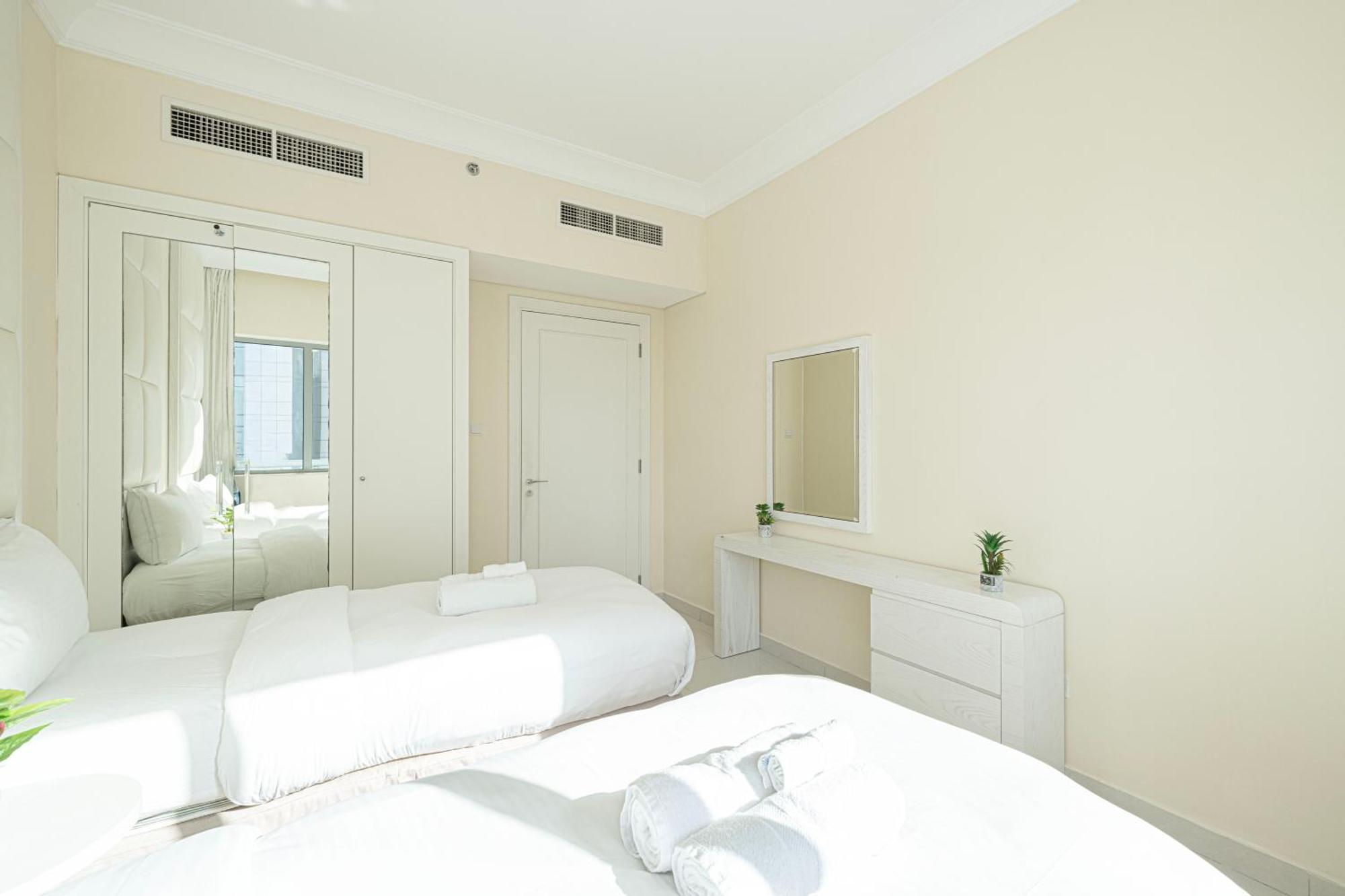 3 Bedrooms In Damac Maison Mall Street! Burj Khalifa View! 2 Minute Walk To Mall! Апартаменти *