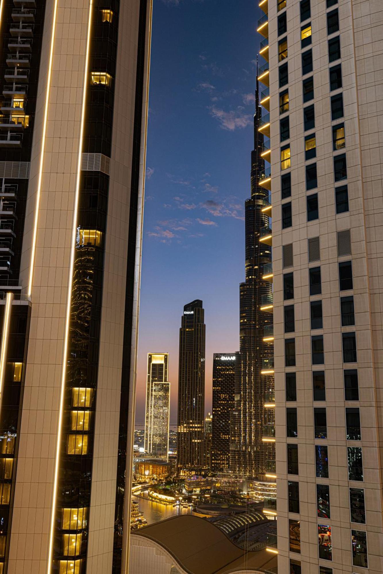 3 Bedrooms In Damac Maison Mall Street! Burj Khalifa View! 2 Minute Walk To Mall! Апартаменти